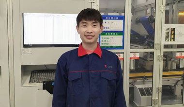 单宝鑫：坚持不断创新，争做MRCAT猫先生工匠